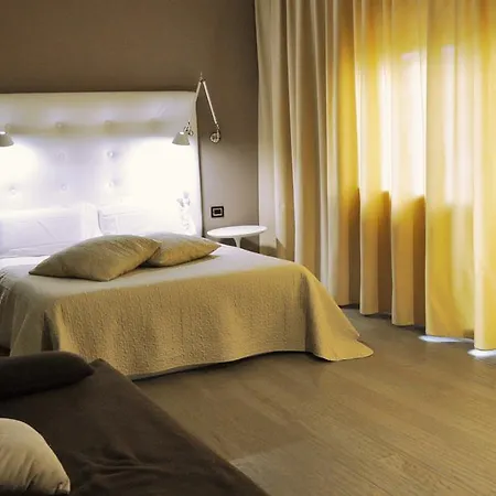 Hotel Salus